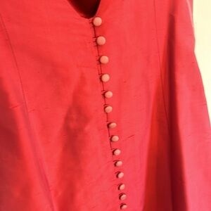 Charsa silk shantung cocktail dress. Fuchsia color. Pink button back.